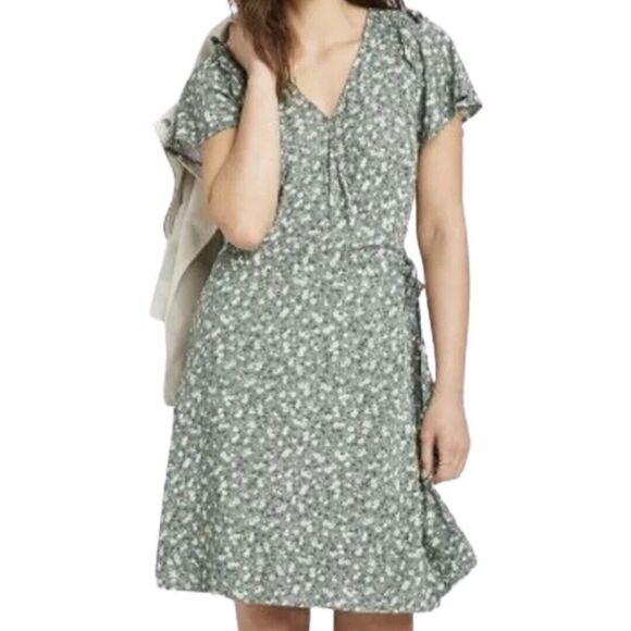 Green Flower Ruffle Short butterfly Sleeve Wrap Dress Cottagecore NWT - Picture 8 of 10